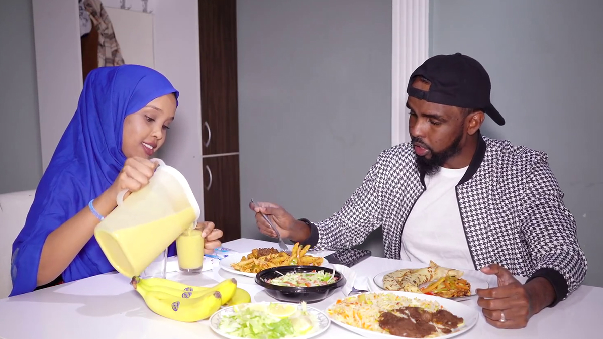 Somali Flim Isfaham Qoys Director by Paracetamol